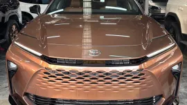 2025 Toyota Crown Signia Hybrid Limited AWD Station Wagon