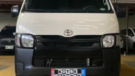 2022 Toyota Hiace Commuter 3.0 Turbo Dsl, 15 Seaters ₱1,098
