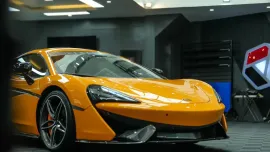 McLaren 570s  Automatic Transmission w/ Paddle Shift