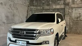 HOT!!!! 2017 Toyota Land Cruiser VX Platinum Edition for sale at affordable price!