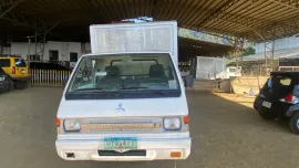 L300 2013 Closed Aluminum Van