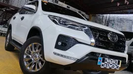 2023 Toyota Fortuner 2.4 V 4X2 A/t, Pearl White 23k Mileage ₱1.795
