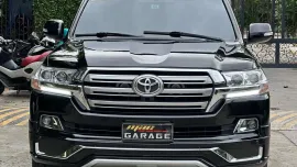 HOT!!! 2015 Toyota Land Cruiser VX LC200 4x4 for sale at affordable price! 