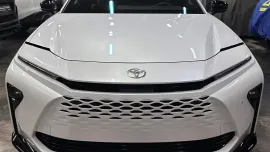 2025 Toyota Crown Signia Hybrid Limited AWD Station Wagon 