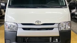 2021 Toyota Hiace Commuter 3.0 Dsl M/t, 35K MILEAGE ₱1.058M