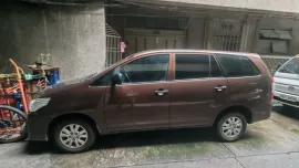Toyota innova diesel MT 2014 model