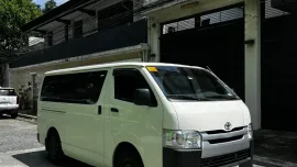 2024 Toyota Hiace Commuter 3.0 Manual Nelson Estacio 09176750603