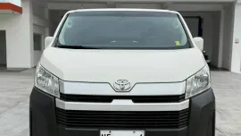 2021 Toyota Hiace Deluxe like new! Low mileage with Casa records