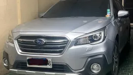 2018 Subaru Outback first owner excellent condition 