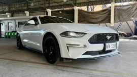 2023 Ford Mustang EcoBoost A/T.