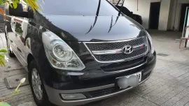 Hyundai Grand Starex VGT GL 2014 AT 1st Own Delpi
