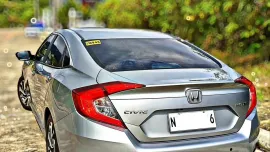 Honda civic 2020 1.8s CVT 🚗 1st owner 🚗 All stock  🚗 New Tire 99% 🚗 Casa maintained  🚗 Orig set