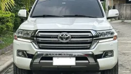 HOT!!! 2017 Toyota Land Cruiser VX Premium LC200 for sale at affordable price! 