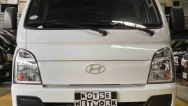 2025 Hyundai H100 2.5L CRDI A/t, 6k MILEAGE DUAL A/C ₱965