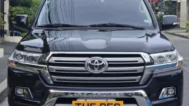 HOT!!! 2016 Toyota Land Cruiser LC200 VX Premium for sale at affordable price! 