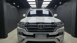 HOT!!! 2020 Toyota Land Cruiser LC200 Premium for sale at affordable price! 