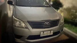 2015 Toyota Innova  2.0 J Gas MT Low Mileage