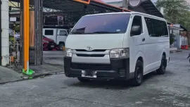 Toyota Hiace Commuter 2016 MT hi-ace
