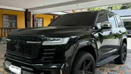 HOT!!! 2022 Toyota Land Cruiser LC300 ZX level 6 Bulletproof for sale at affordable price! 