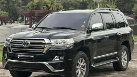 HOT!!! 2019 Toyota Land Cruiser LC200 Bulletproof for sale at affordable price! 