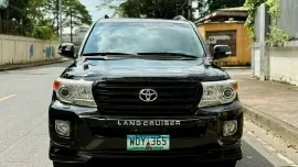HOT!!! 2014 Toyota Land Cruiser LC200 Dubai Version for sale at affordable price! 