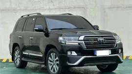 HOT!!! 2018 Toyota Land Cruiser LC200 VXTD euro spec full option for sale at affordable price! 