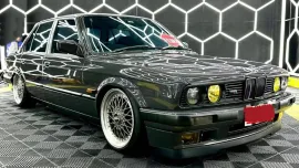 BMW 320i E30