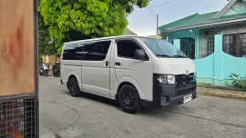 Toyota Hiace Commuter 2018 3.0L MT