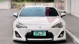 HOT!!! 2013 Toyota GT86 Aero loaded for sale at affordable price! 