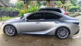 Lexus IS300h premium hybrid