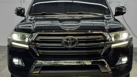 HOT!!! 2016 Toyota Land Cruiser 200 VX for sale at affordable price! 
