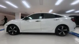 2019 Honda Civic RS Turbo 1.5 Sedan – Casa Maintained | White Orchid Pearl | Complete Docs