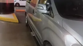 Toyota Prado, Hyundai Starex, KIA Carnival