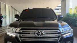 HOT!!! 2019 Toyota Land Cruiser LC200 for sale at affordable price! 