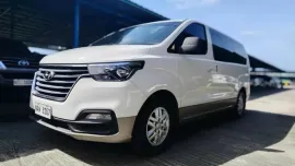 HOT 2019 Hyundai Grand Starex 2.5 CRDi GLS AT (with Swivel)