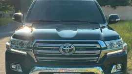 HOT!!! 2017 Toyota Land Cruiser LC200 VX Premium Top of the line for sale at affordable price! 