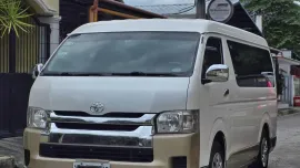 Toyota Hiace Grandia GL 2017 AT DSL 3.0L TWO TONE