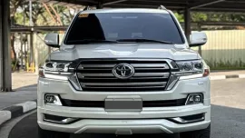 HOT!!! 2020 Toyota Land Cruiser LC200 VX 4.8L V8 for sale at affordable price! 