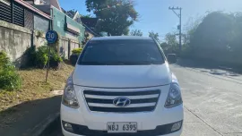 2017 Hyundai Grand Starex