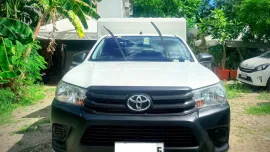 CASA MAINTAINED  HILUX FX with Rear Aircon