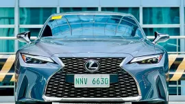 2023 Lexus IS300H Hybrid 8k Mileage‼️🔥 𝟎𝟗𝟏𝟐𝟏𝟎𝟔𝟏𝟒𝟔𝟐 𝐌𝐀𝐁𝐘 𝐋𝐀𝐓𝐈𝐃𝐎 📲📩🙋🏻
