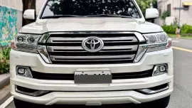 HOT!!! 2018 Toyota Land Cruiser LC200 for sale at affordable price! 