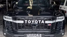 2027 Toyota Land Cruiser 300 GR Sport HEV Hybrid - Dubai Version  - LC300 / LC 300 - Brand New