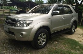 Toyota Fortuner 2006 Gasoline Automatic Silver