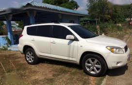 REPRICED. 2006 toyota Rav4 4x4