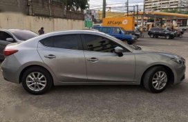 Mazda 3 sky activ for sale 700k 15km 2015