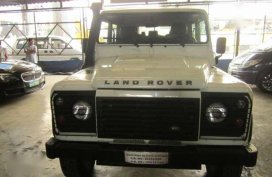 Land Rover Defender 110