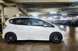 Fresh in and out Honda jazz 1.5 2009 at