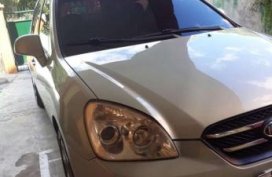 Selling kia carens diesel 2007 AT.