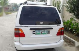 2004 Toyota Revo manual